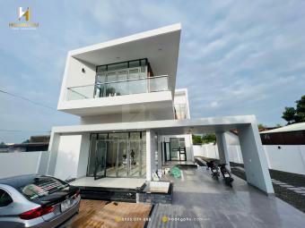 THUY VILLA
