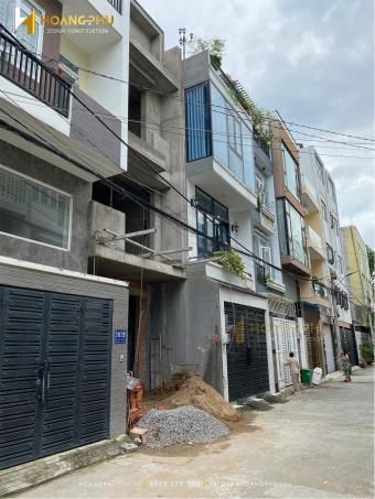 QUANG HOUSE